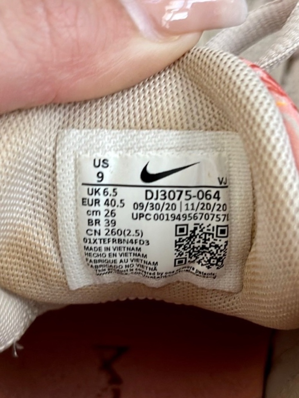 Nike Women's Athletic Shoes Pink White Gray Metcon size 9 watercolor - Picture 9 of 10
